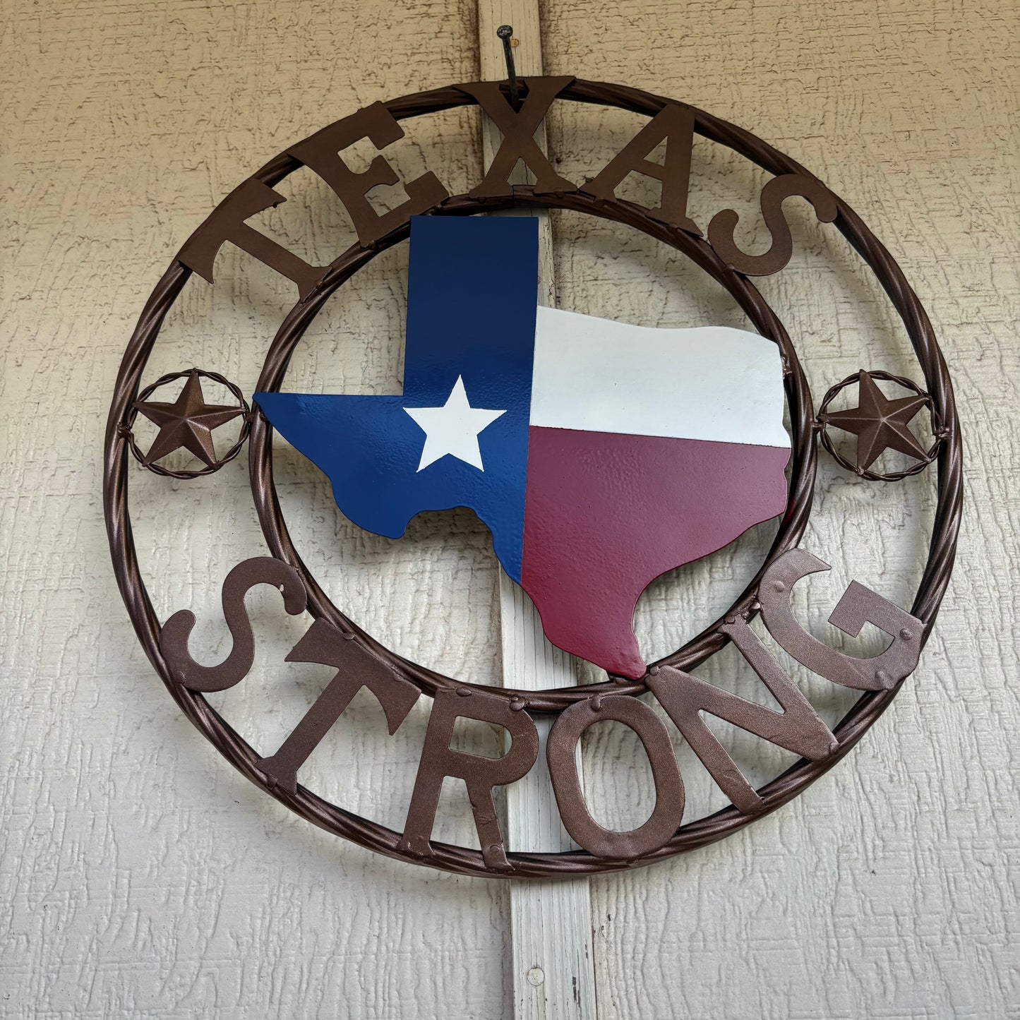 TEXAS STRONG SIGN METAL WALL ART WESTERN HOME DECOR RED WHITE BLUE WITH BRONZE RING HANDMADE #EH13212