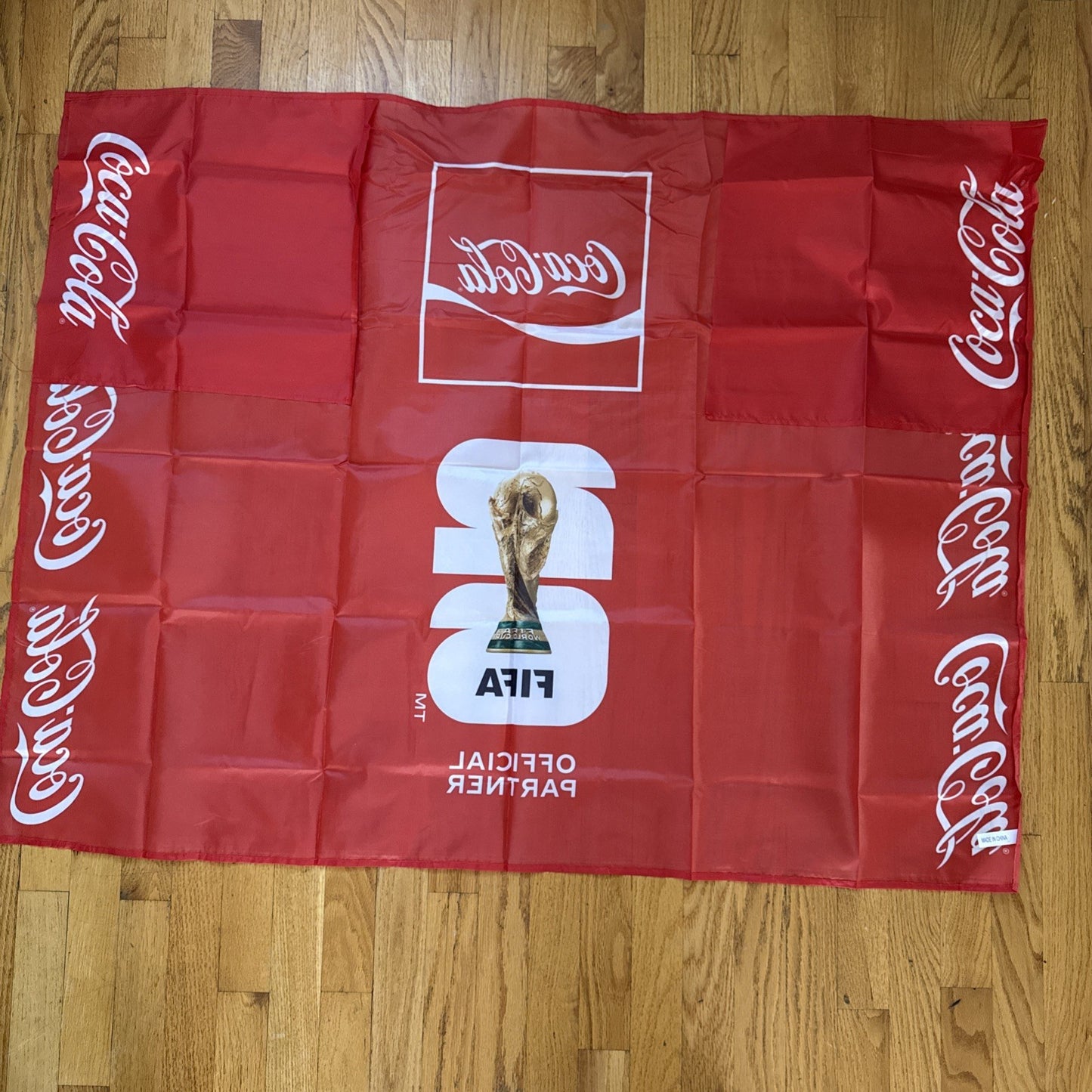 FIFA WORLD CUP 2026 COCACOLA FLAG 3ft x 4ft GENUINE LICENSES WESTEEN HOME DECOR  #EH13731