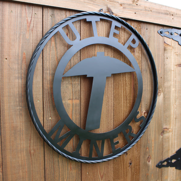 UTEP MINERS BLACK CUSTOM METAL VINTAGE CRAFT TEAM SIGN WESTERN HOME DECOR HANDMADE (Copy)