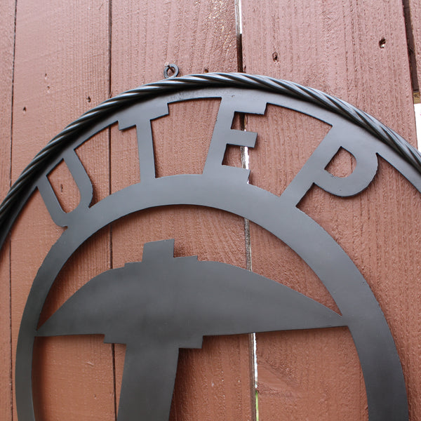 UTEP MINERS BLACK CUSTOM METAL VINTAGE CRAFT TEAM SIGN WESTERN HOME DECOR HANDMADE (Copy)