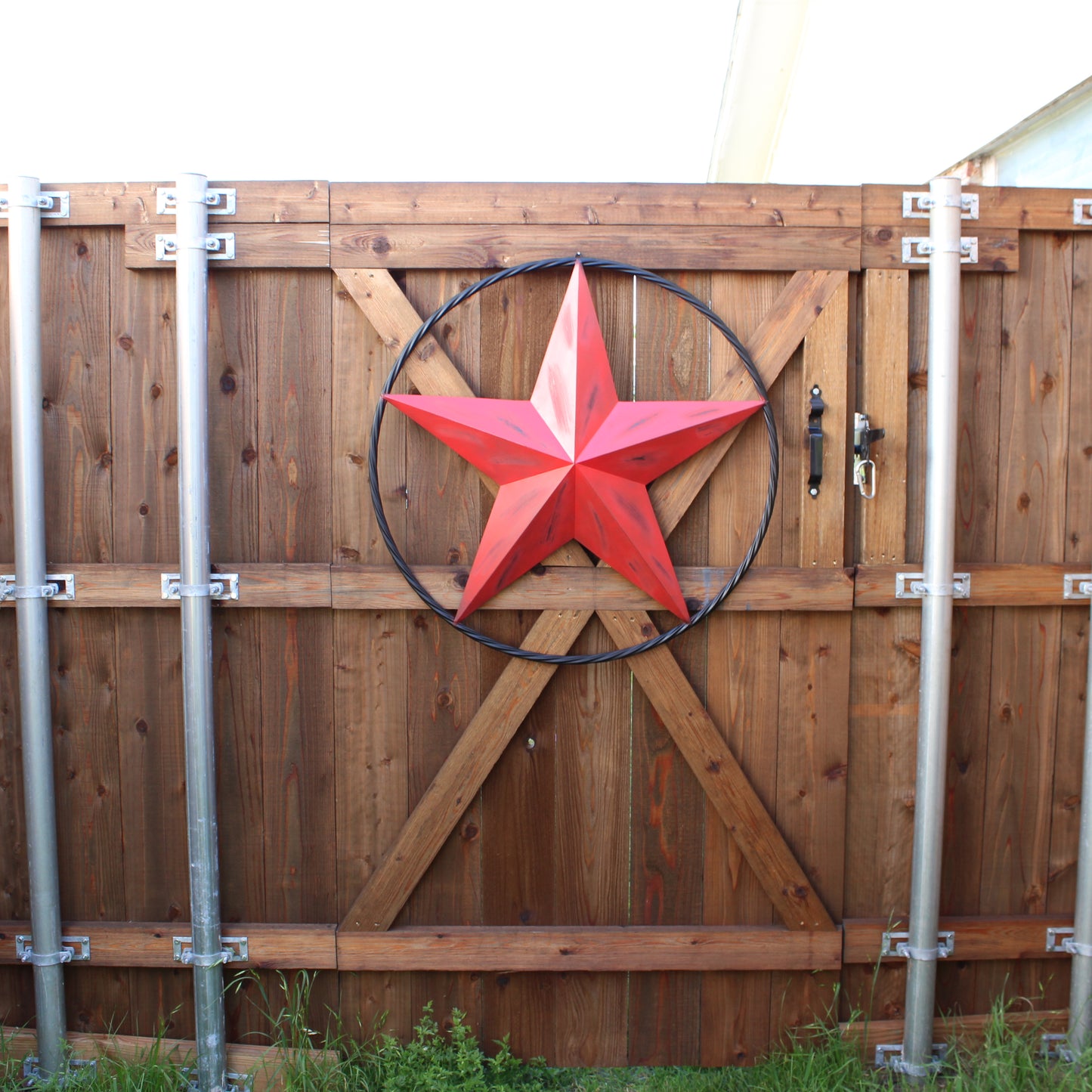 RED DISTRESSED STAR TWO TONE TEXTURE WITH BLACK RING METAL LONESTAR TWISTED ROPE RING WESTERN HOME DECOR HANDMADE NEW #EH10645