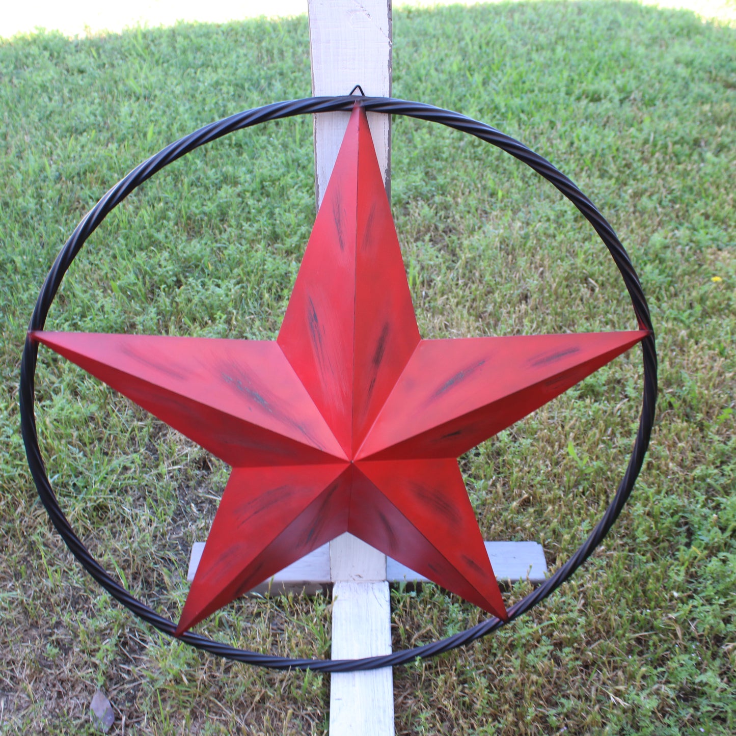 RED DISTRESSED STAR TWO TONE TEXTURE WITH BLACK RING METAL LONESTAR TWISTED ROPE RING WESTERN HOME DECOR HANDMADE NEW #EH10645