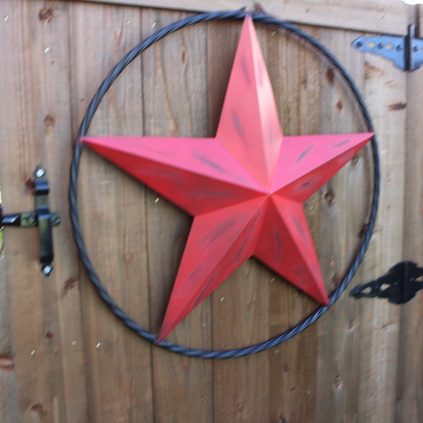 RED DISTRESSED STAR TWO TONE TEXTURE WITH BLACK RING METAL LONESTAR TWISTED ROPE RING WESTERN HOME DECOR HANDMADE NEW #EH10645