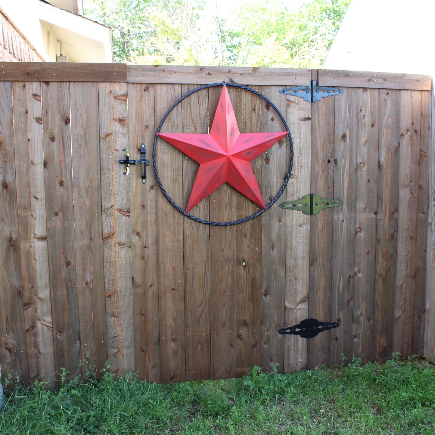 RED DISTRESSED STAR TWO TONE TEXTURE WITH BLACK RING METAL LONESTAR TWISTED ROPE RING WESTERN HOME DECOR HANDMADE NEW #EH10645