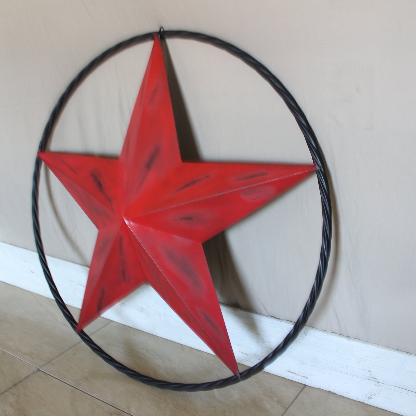 RED DISTRESSED STAR TWO TONE TEXTURE WITH BLACK RING METAL LONESTAR TWISTED ROPE RING WESTERN HOME DECOR HANDMADE NEW #EH10645