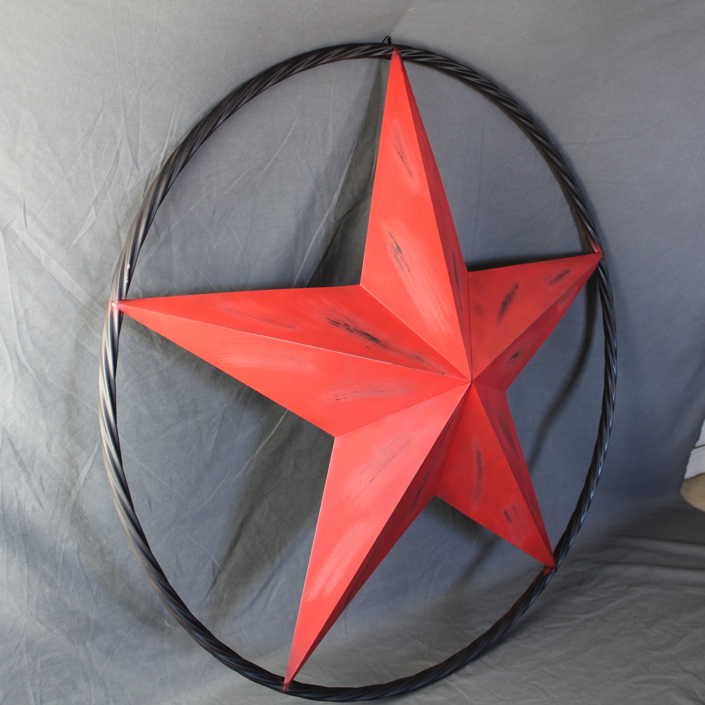 RED DISTRESSED STAR TWO TONE TEXTURE WITH BLACK RING METAL LONESTAR TWISTED ROPE RING WESTERN HOME DECOR HANDMADE NEW #EH10645