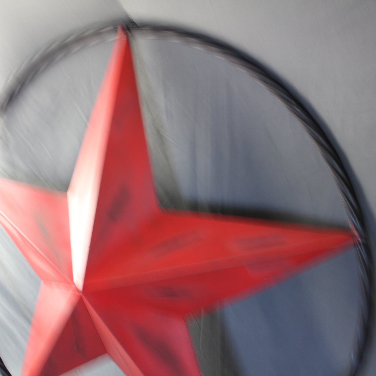 RED DISTRESSED STAR TWO TONE TEXTURE WITH BLACK RING METAL LONESTAR TWISTED ROPE RING WESTERN HOME DECOR HANDMADE NEW #EH10645