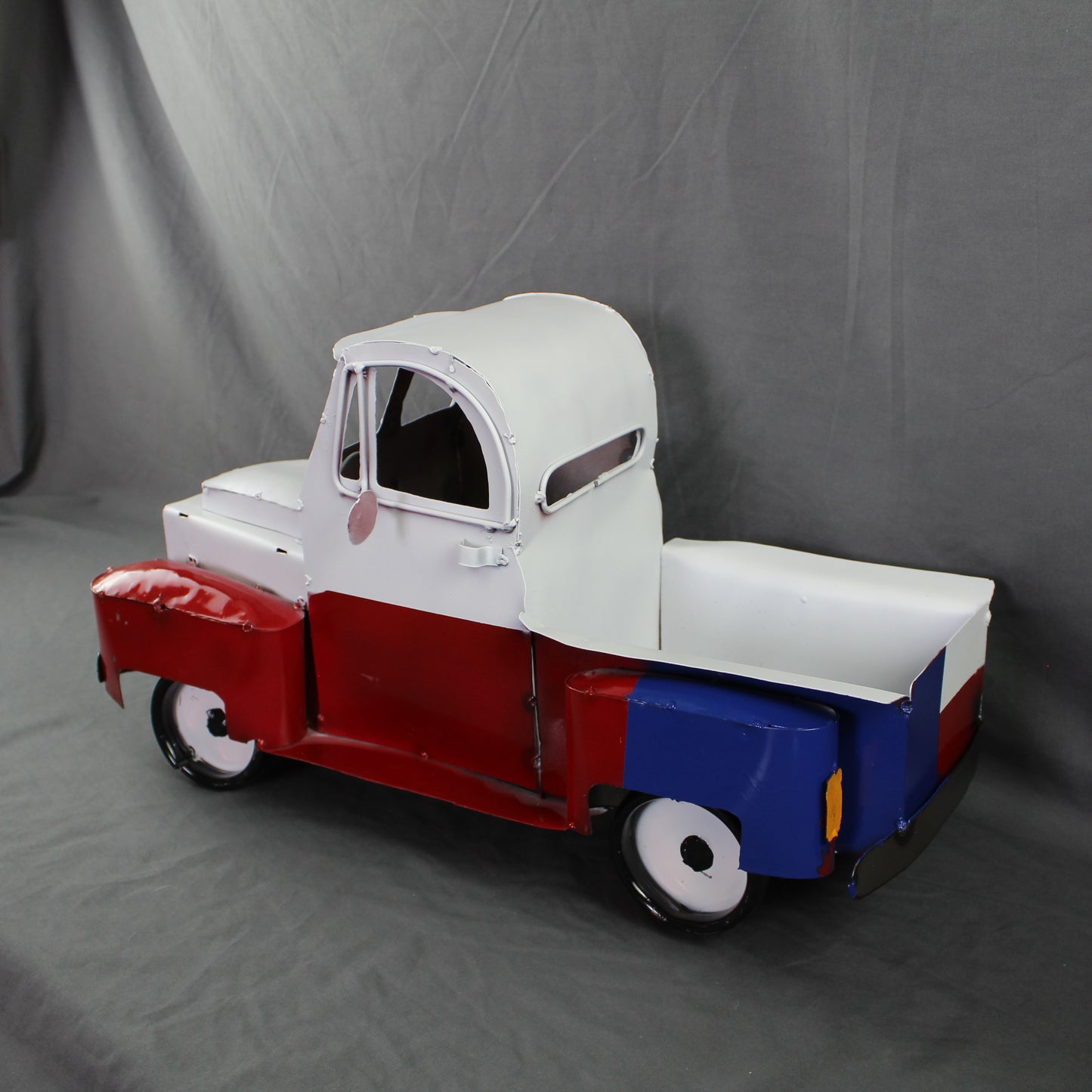 TEXAS FLAG TRUCK 20" PICKUP PATRIOTIC TRUCK RED WHITE BLUE METAL VINTAGE GARDEN ART FIGURINE WESTERN HOME DECOR HANDMADE #EH12866