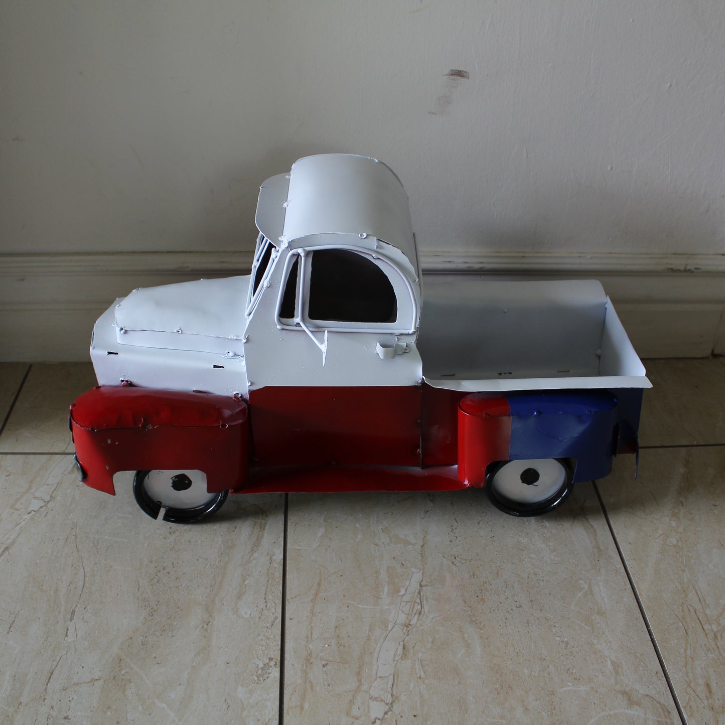 TEXAS FLAG TRUCK 20" PICKUP PATRIOTIC TRUCK RED WHITE BLUE METAL VINTAGE GARDEN ART FIGURINE WESTERN HOME DECOR HANDMADE #EH12866
