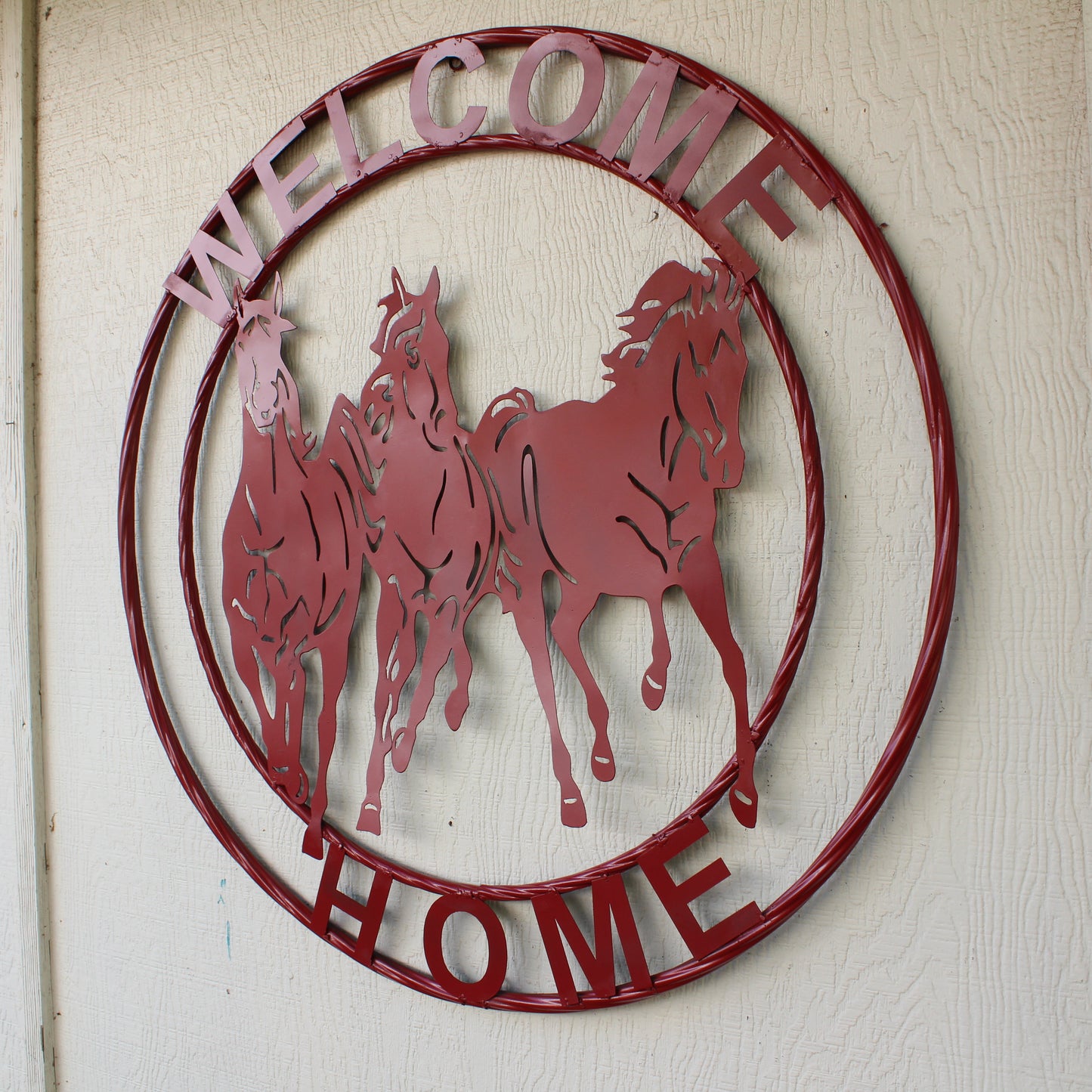 WELCOME RUNNING HORSES RUSTIC RED METAL WALL ART SIGN WESTERN HOME DECOR HANDMADE NEW #EH12719