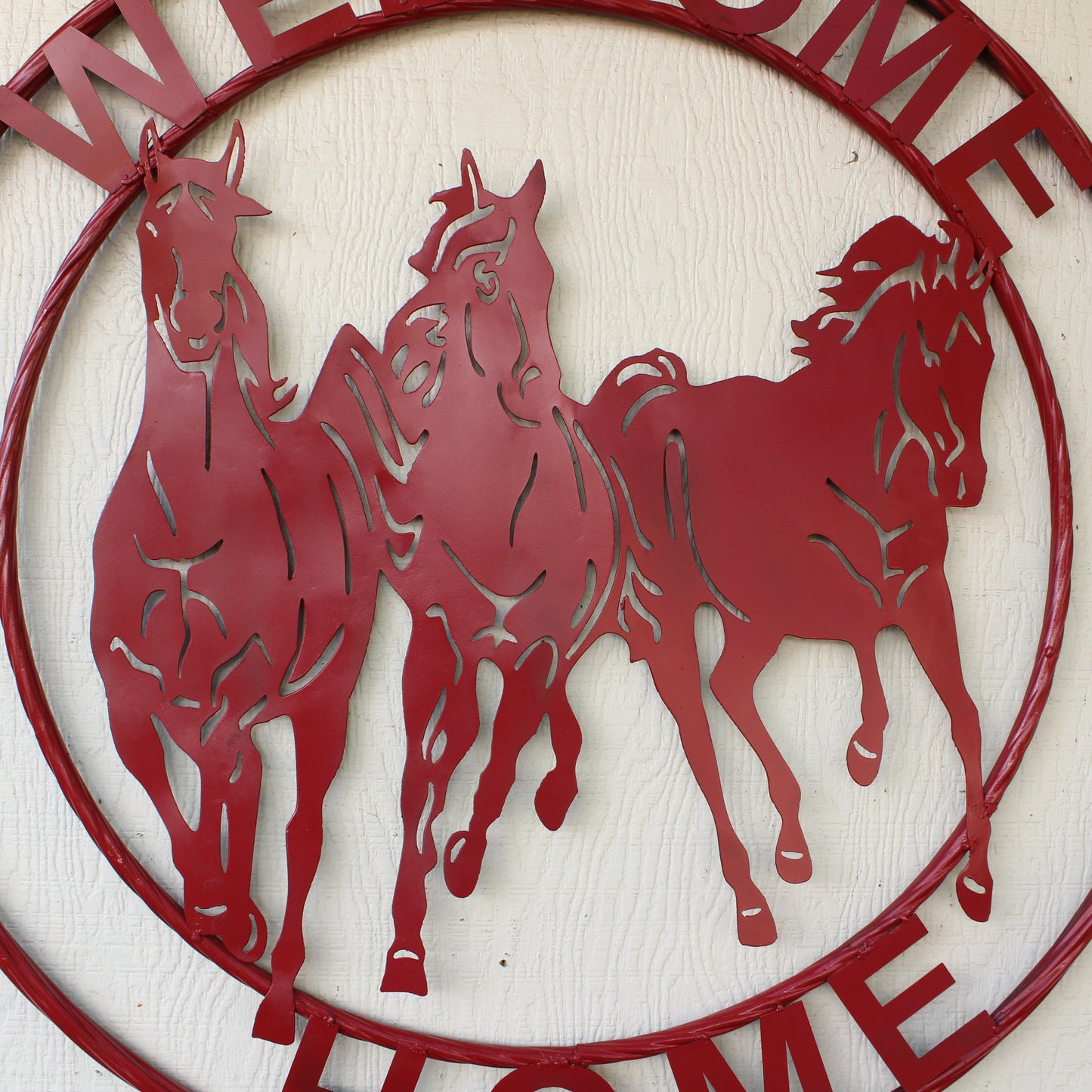 WELCOME RUNNING HORSES RUSTIC RED METAL WALL ART SIGN WESTERN HOME DECOR HANDMADE NEW #EH12719
