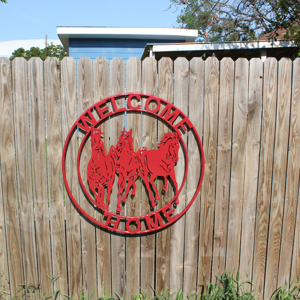 WELCOME RUNNING HORSES RUSTIC RED METAL WALL ART SIGN WESTERN HOME DECOR HANDMADE NEW #EH12719