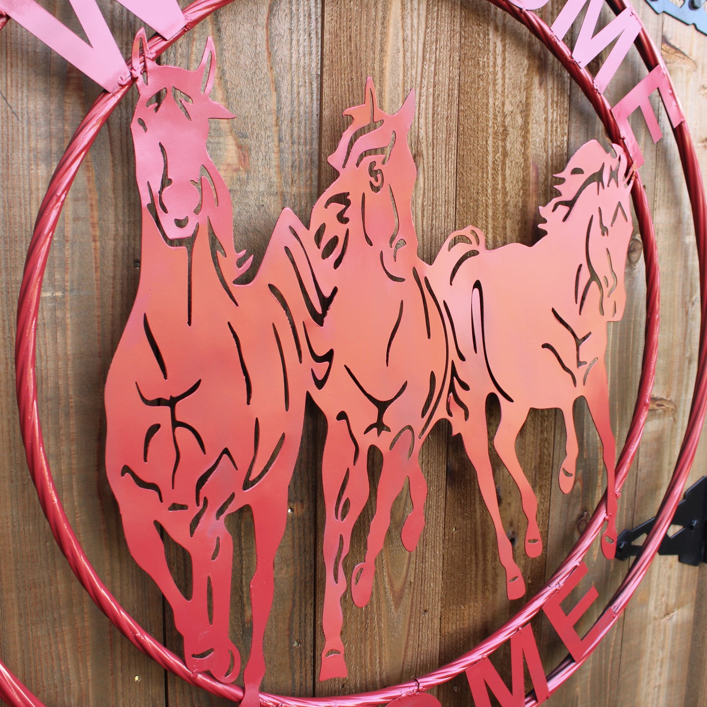 WELCOME RUNNING HORSES RUSTIC RED METAL WALL ART SIGN WESTERN HOME DECOR HANDMADE NEW #EH12719