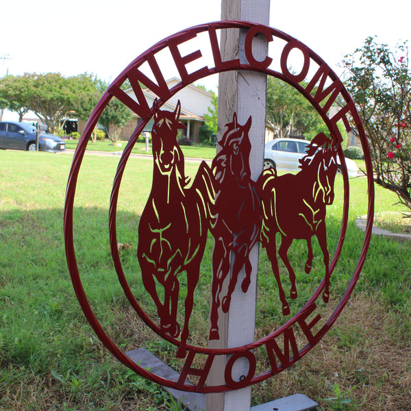 WELCOME RUNNING HORSES RUSTIC RED METAL WALL ART SIGN WESTERN HOME DECOR HANDMADE NEW #EH12719