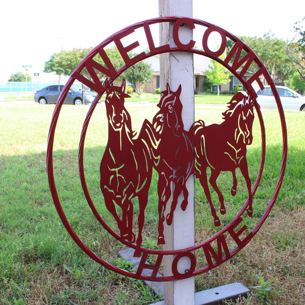 WELCOME RUNNING HORSES RUSTIC RED METAL WALL ART SIGN WESTERN HOME DECOR HANDMADE NEW #EH12719