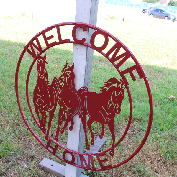 WELCOME RUNNING HORSES RUSTIC RED METAL WALL ART SIGN WESTERN HOME DECOR HANDMADE NEW #EH12719