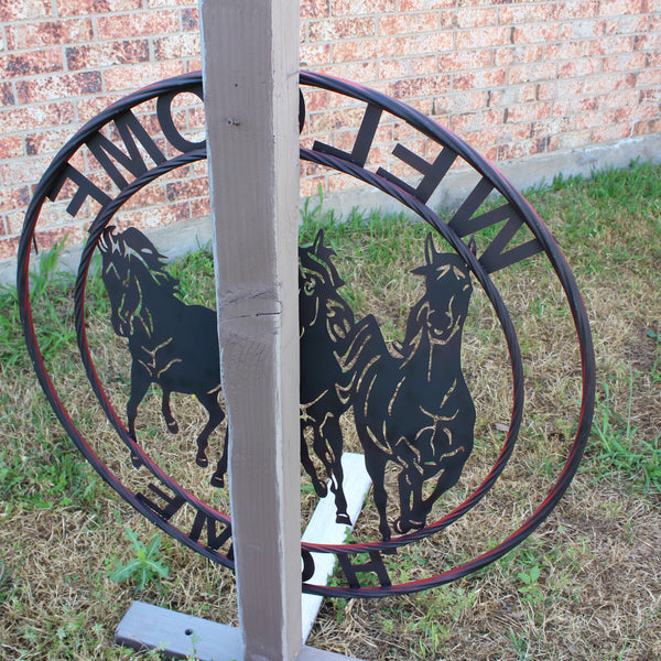 WELCOME RUNNING HORSES RUSTIC RED METAL WALL ART SIGN WESTERN HOME DECOR HANDMADE NEW #EH12719