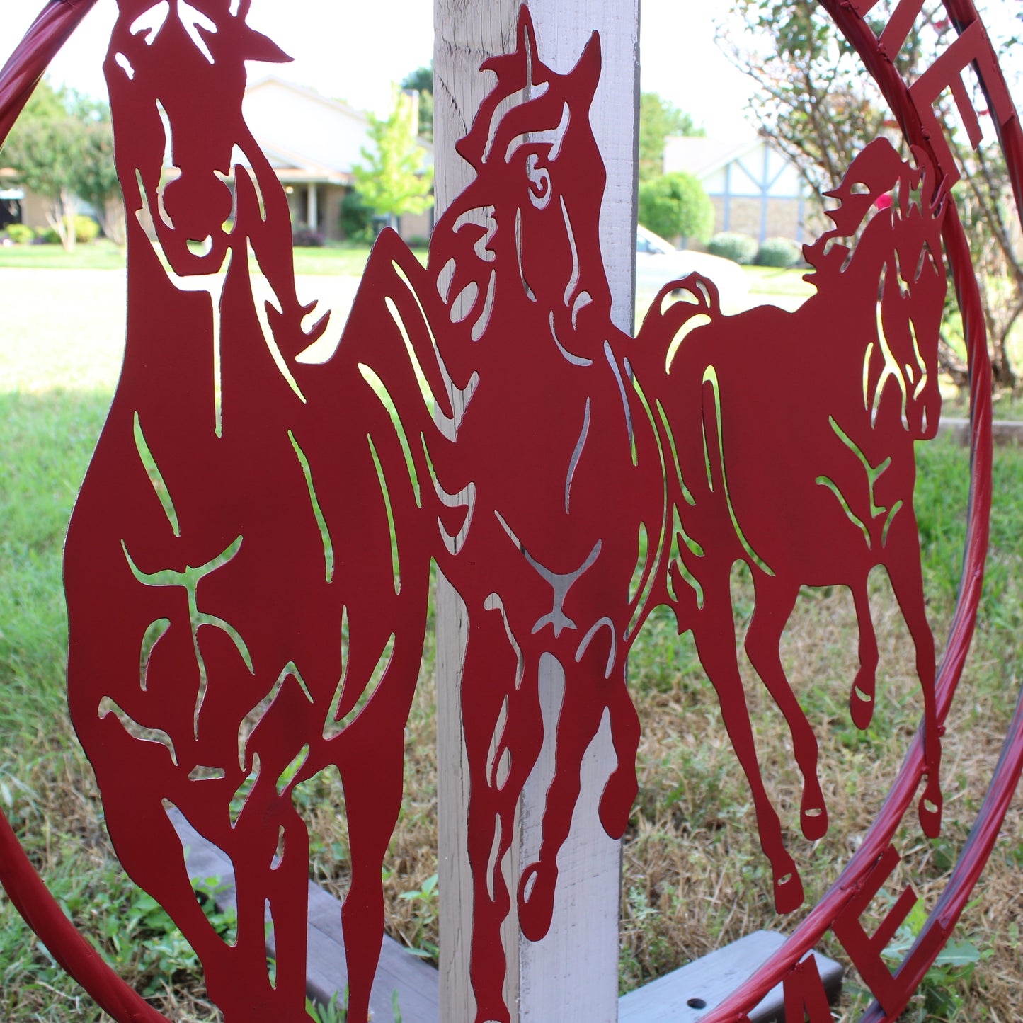 WELCOME RUNNING HORSES RUSTIC RED METAL WALL ART SIGN WESTERN HOME DECOR HANDMADE NEW #EH12719