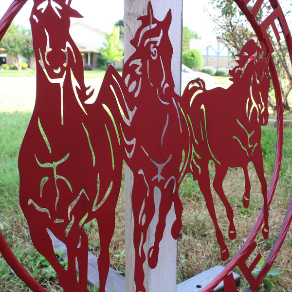 WELCOME RUNNING HORSES RUSTIC RED METAL WALL ART SIGN WESTERN HOME DECOR HANDMADE NEW #EH12719