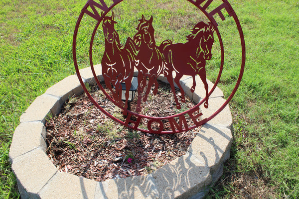 WELCOME RUNNING HORSES RUSTIC RED METAL WALL ART SIGN WESTERN HOME DECOR HANDMADE NEW #EH12719