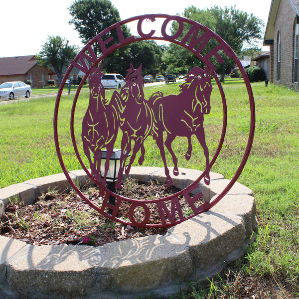 WELCOME RUNNING HORSES RUSTIC RED METAL WALL ART SIGN WESTERN HOME DECOR HANDMADE NEW #EH12719
