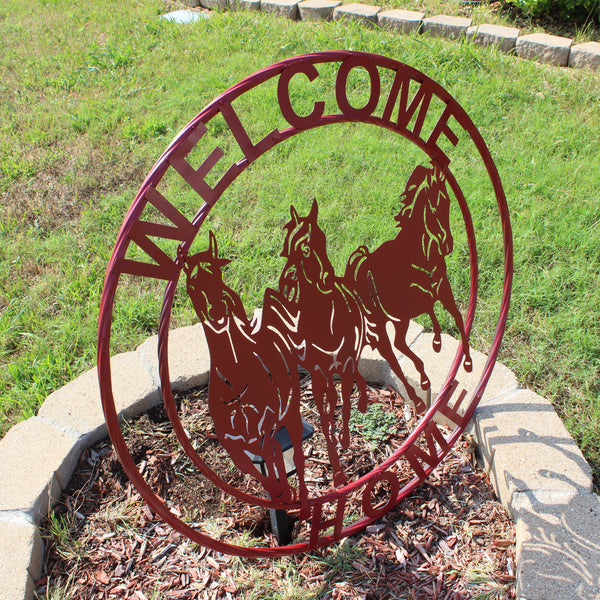 WELCOME RUNNING HORSES RUSTIC RED METAL WALL ART SIGN WESTERN HOME DECOR HANDMADE NEW #EH12719