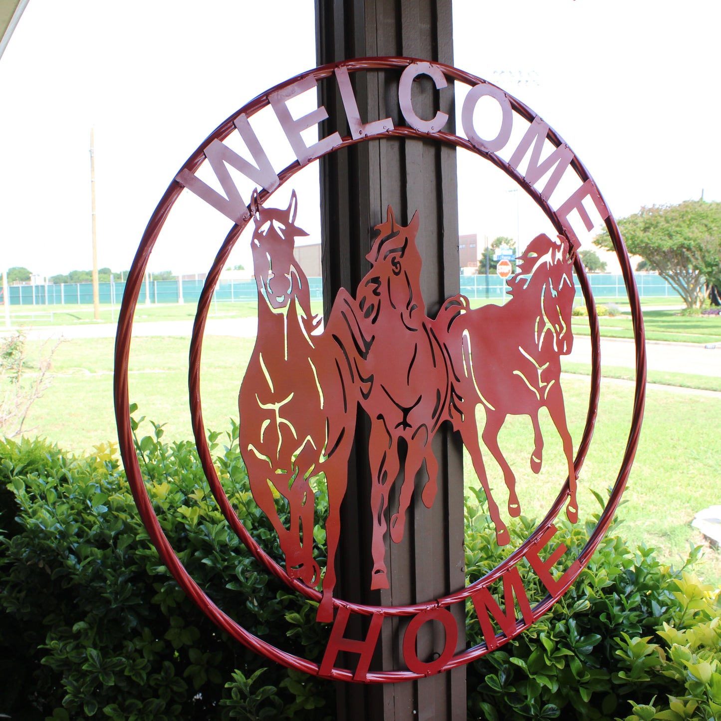 WELCOME RUNNING HORSES RUSTIC RED METAL WALL ART SIGN WESTERN HOME DECOR HANDMADE NEW #EH12719