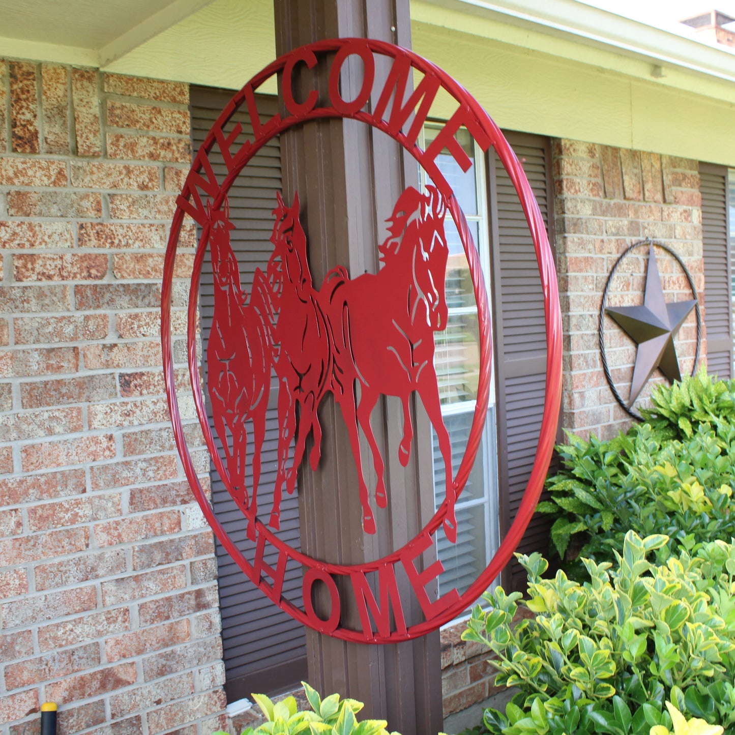 WELCOME RUNNING HORSES RUSTIC RED METAL WALL ART SIGN WESTERN HOME DECOR HANDMADE NEW #EH12719