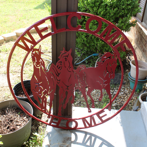 WELCOME RUNNING HORSES RUSTIC RED METAL WALL ART SIGN WESTERN HOME DECOR HANDMADE NEW #EH12719