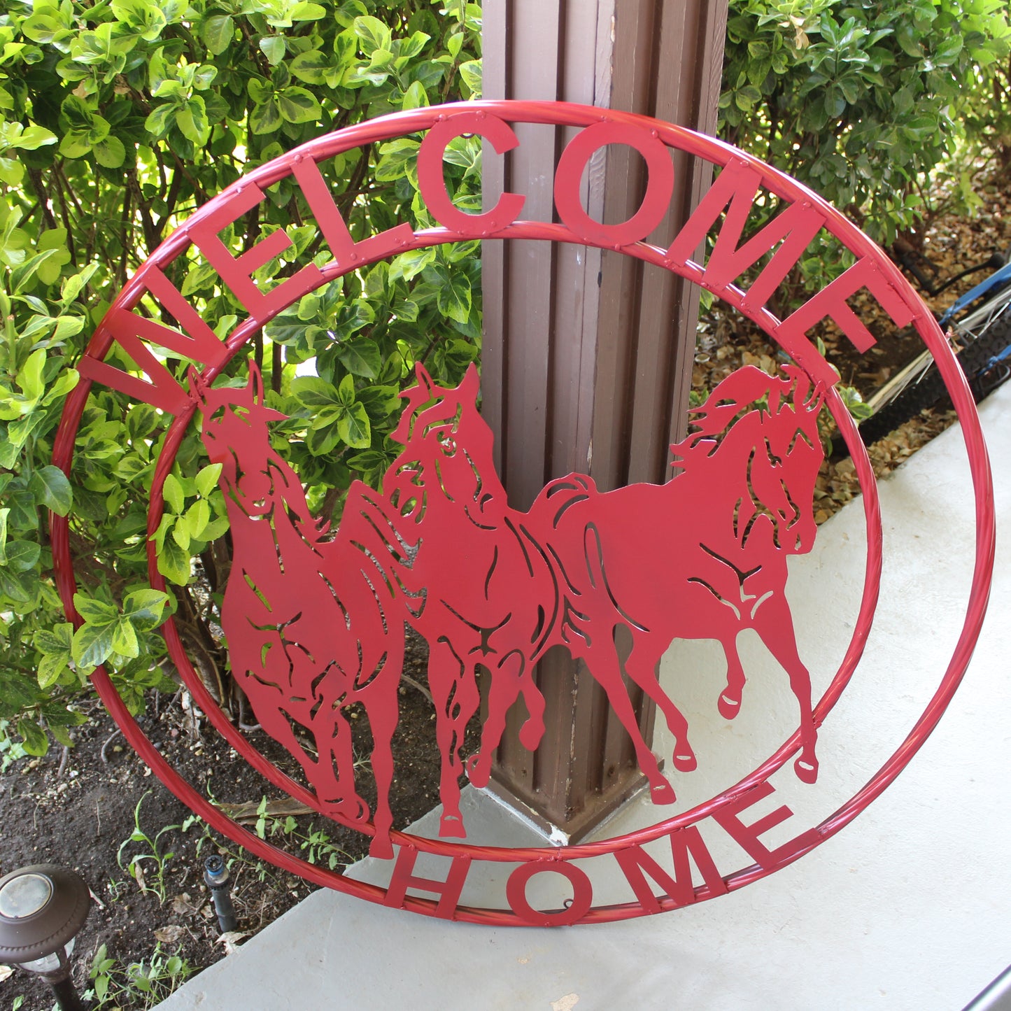WELCOME RUNNING HORSES RUSTIC RED METAL WALL ART SIGN WESTERN HOME DECOR HANDMADE NEW #EH12719