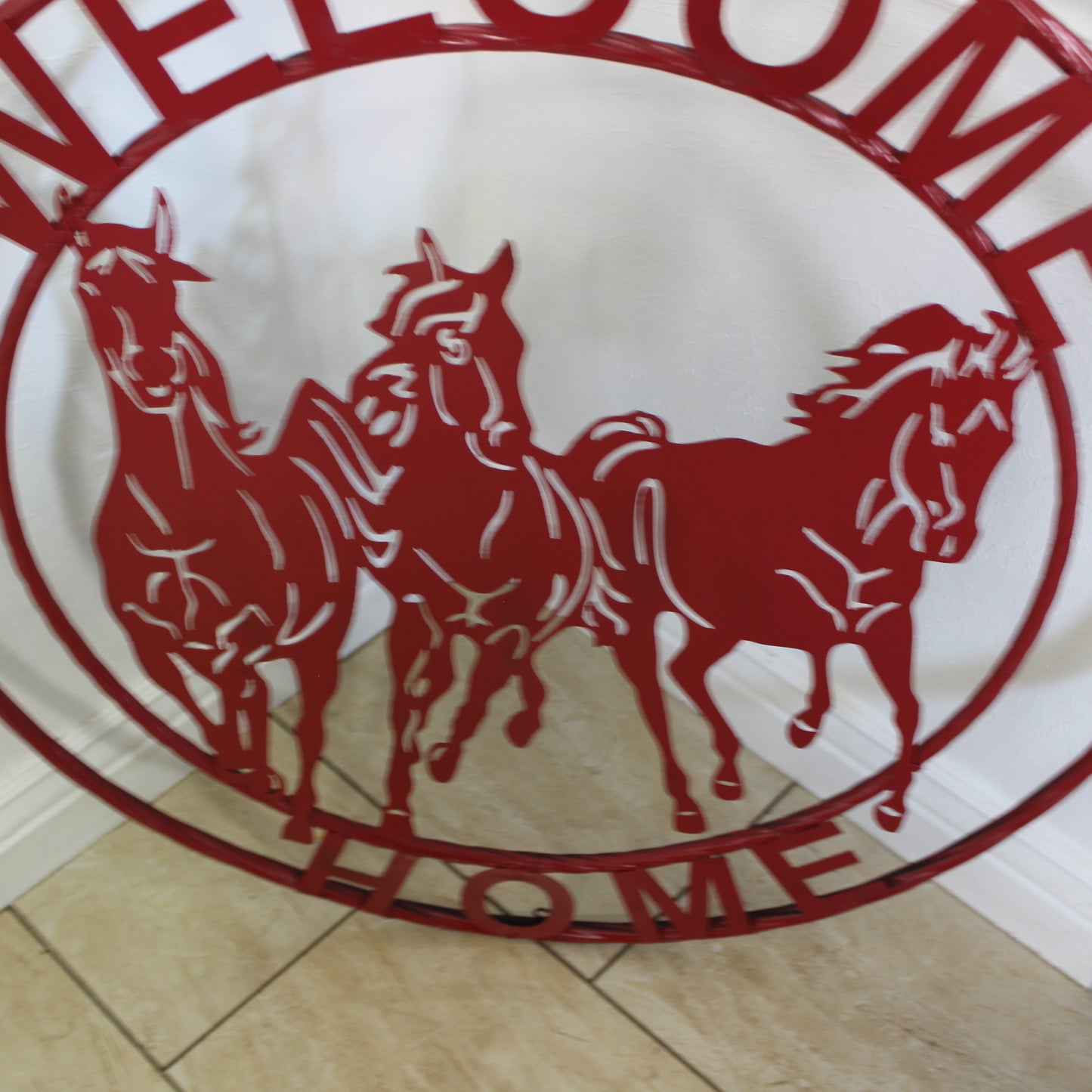 WELCOME RUNNING HORSES RUSTIC RED METAL WALL ART SIGN WESTERN HOME DECOR HANDMADE NEW #EH12719