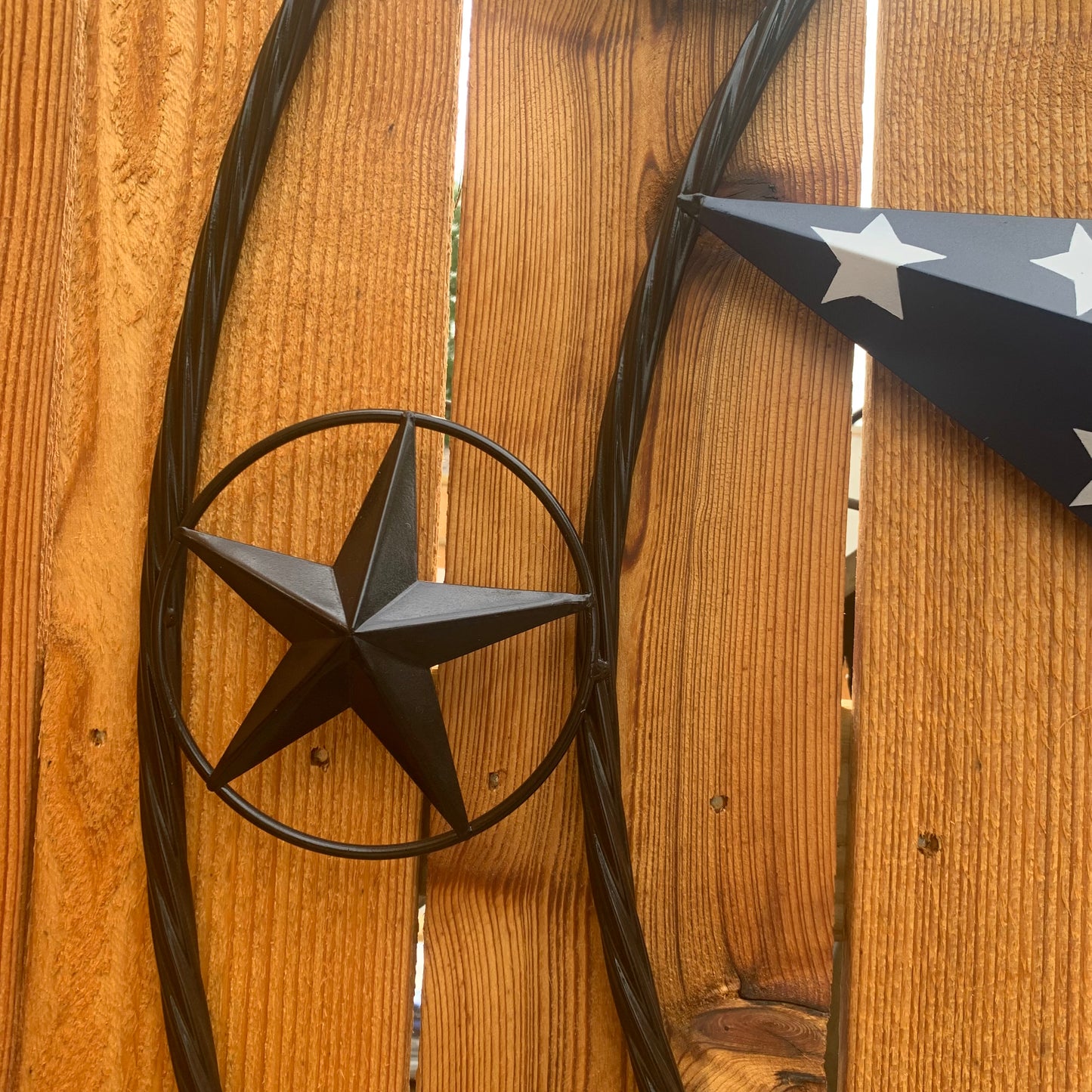 GOD BLESS OUR HOME USA FLAG STAR METAL BARN STAR TWISTED ROPE RING WALL ART WESTERN HOME DECOR RUSTIC RED WHITE & BLUE WITH BLACK RING HANDMADE NEW