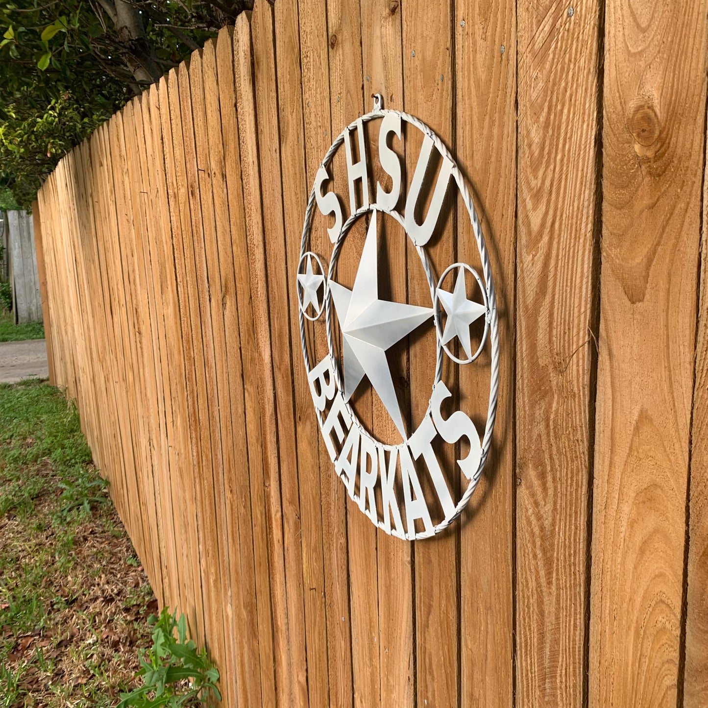 24",32" SHSU SAM HOUSTON BEARKATS RUSTIC WHITE METAL CUSTOM VINTAGE CRAFT RUSTIC BLACK TEAM STAR HANDMADE
