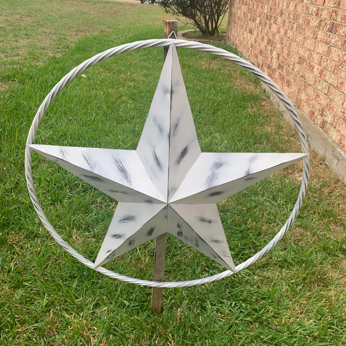 WHITE DISTRESSED STAR STYLE# 1 RUSTIC BARN LONE STAR ROPE RING METAL WALL ART