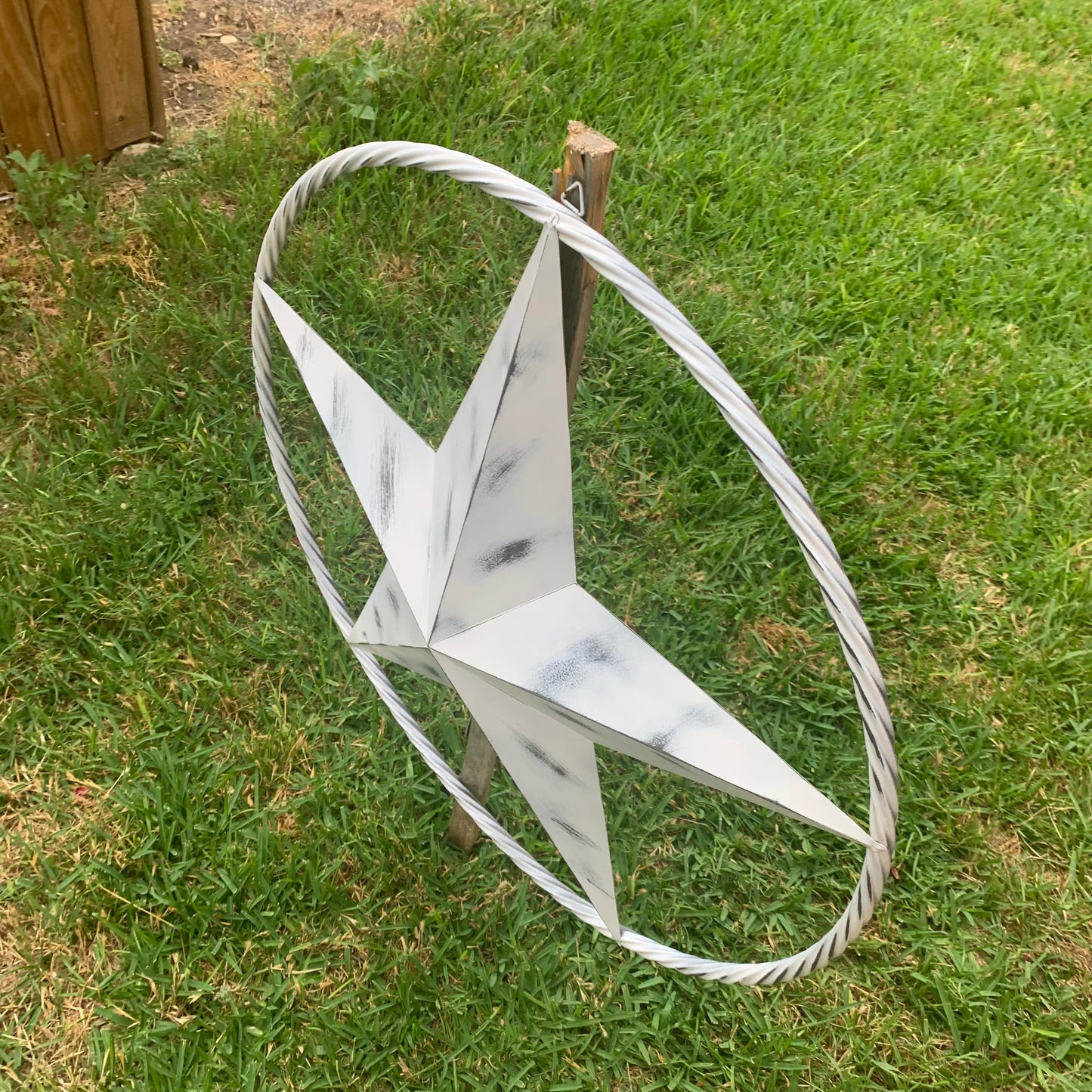 WHITE DISTRESSED STAR STYLE# 1 RUSTIC BARN LONE STAR ROPE RING METAL WALL ART