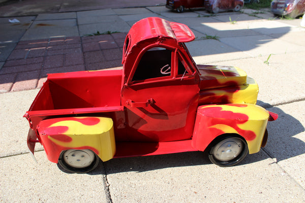 20" RED & YELLOW PICKUP TRUCK METAL ART FIGURINE OUTDOOR & INDOOR GARDEN WESTERN HOME DECOR HANDMADE NEW: 20"L X 10"W X 12" H #EH13008