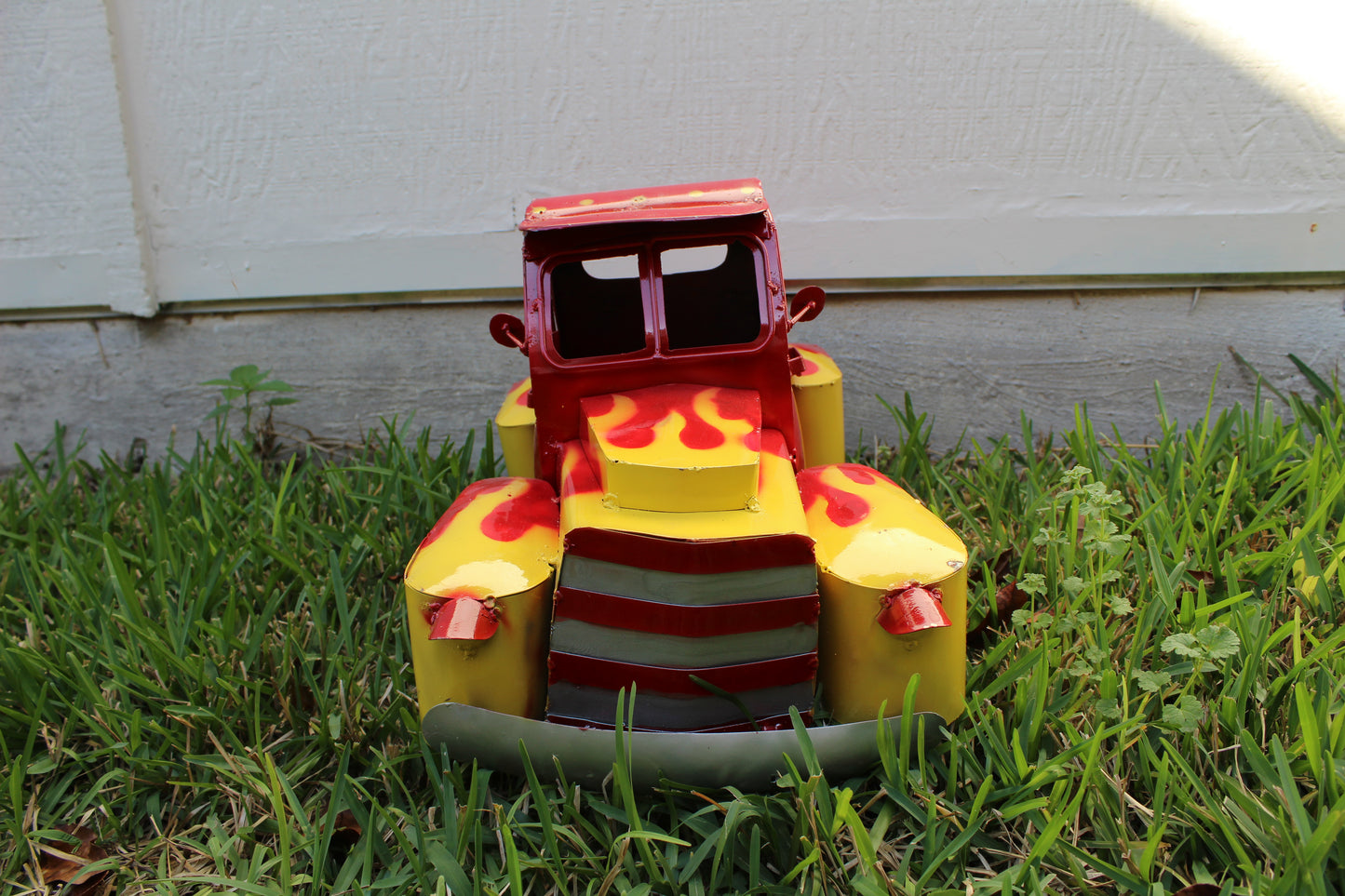 20" RED & YELLOW PICKUP TRUCK METAL ART FIGURINE OUTDOOR & INDOOR GARDEN WESTERN HOME DECOR HANDMADE NEW: 20"L X 10"W X 12" H #EH13008
