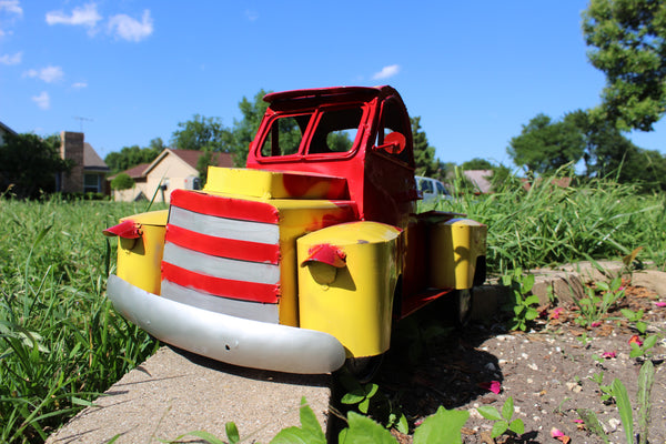 20" RED & YELLOW PICKUP TRUCK METAL ART FIGURINE OUTDOOR & INDOOR GARDEN WESTERN HOME DECOR HANDMADE NEW: 20"L X 10"W X 12" H #EH13008