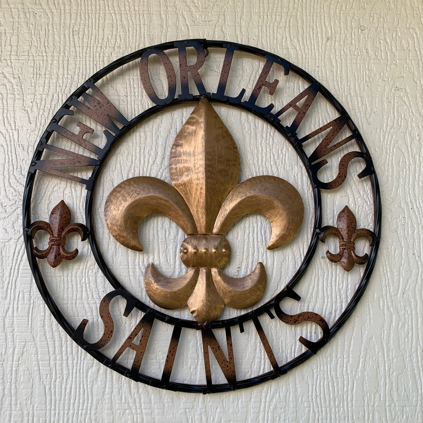 NEW ORLEANS SAINTS METAL SIGN WALL ART WESTERN HOME DECOR GOLD & BLACK HANDMADE #EH10272