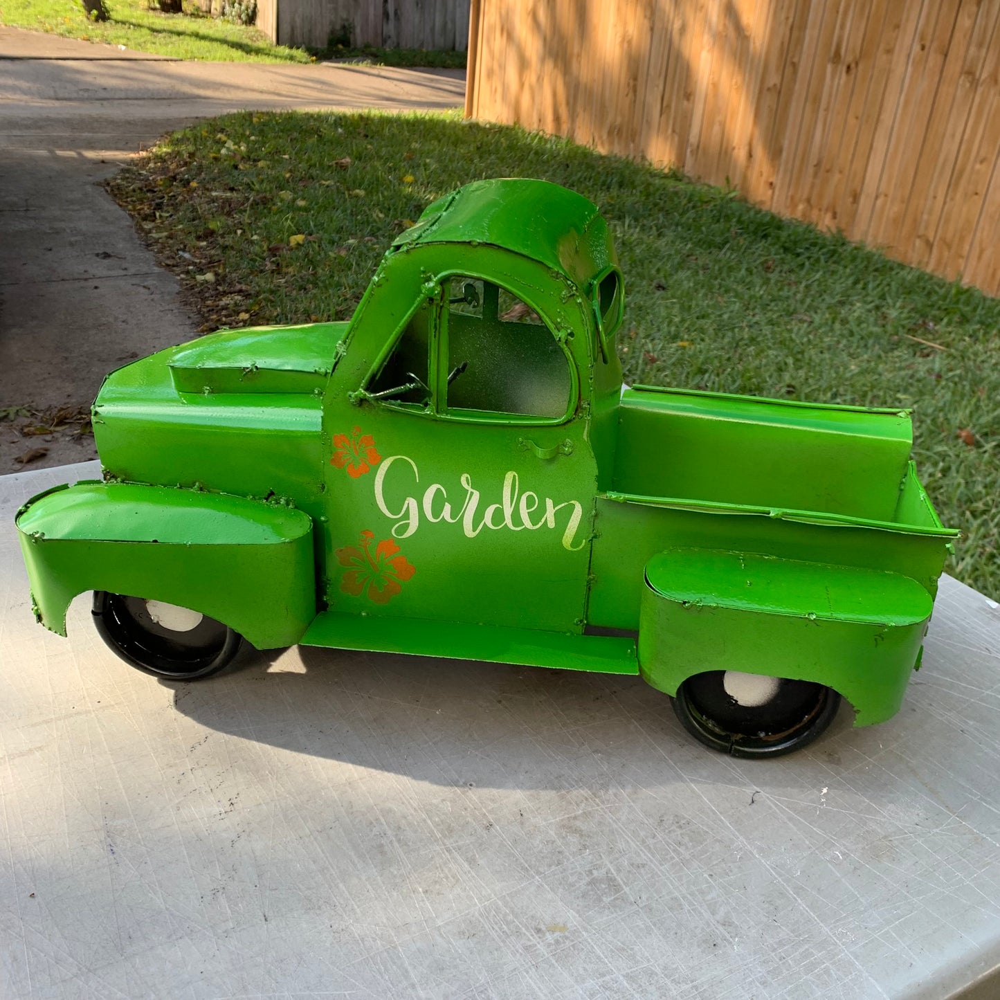 GARDEN GREEN 20" PICKUP TRUCK METAL ART GARDEN FIGURINE OUTDOOR & INDOOR GARDEN WESTERN HOME DECOR HANDMADE NEW SIZE 20"L x 10"W x 12" H #EH12523