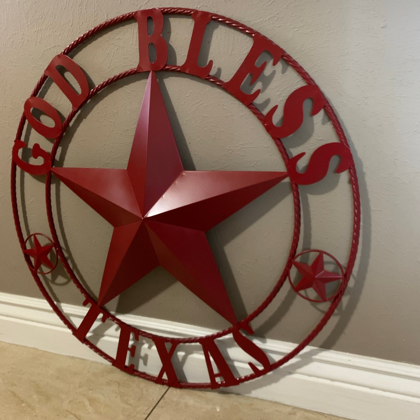 24",32",40",50" BURGUNDY RED GOD BLESS TEXAS BARN STAR ROPE RING METAL WALL ART WESTERN HOME DECOR NEW