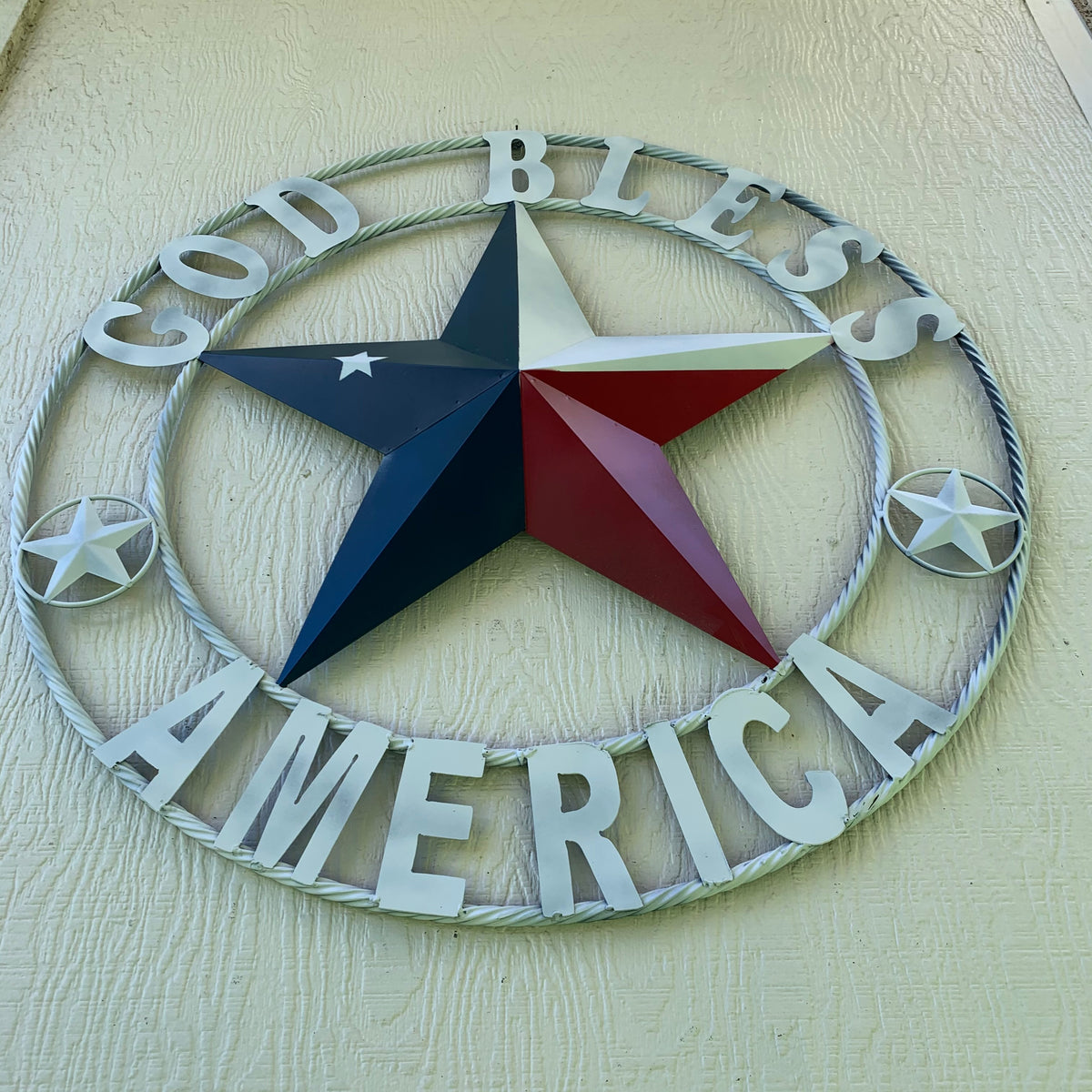 GOD BLESS AMERICA WHITE RING & RED WHITE BLUE BARN METAL STAR TWISTED RING HANDMADE NEW