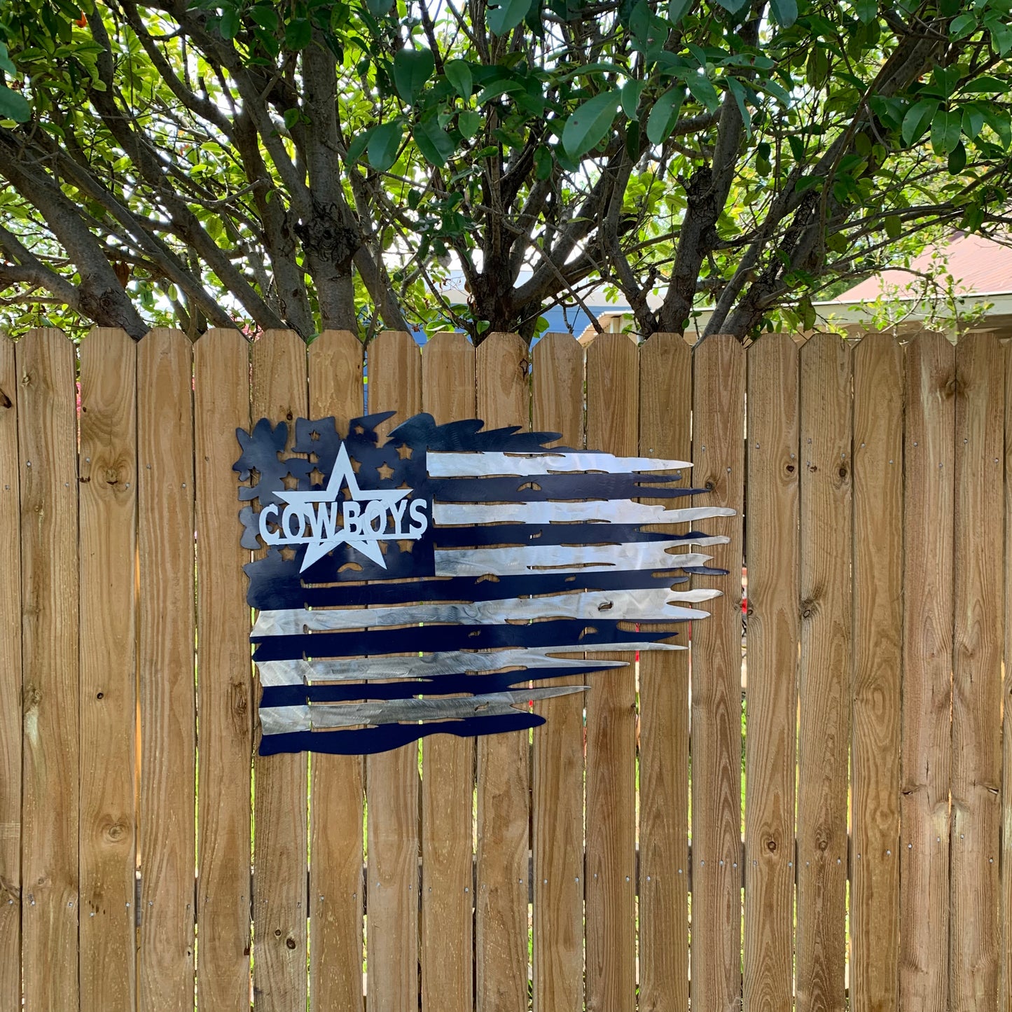 DALLAS COWBOYS METAL TATTERED FLAG NAVY BLUE, WHITE & SILVER CUSTOM VINTAGE CRAFT TEAM SIGN HANDMADE USA #EH11991