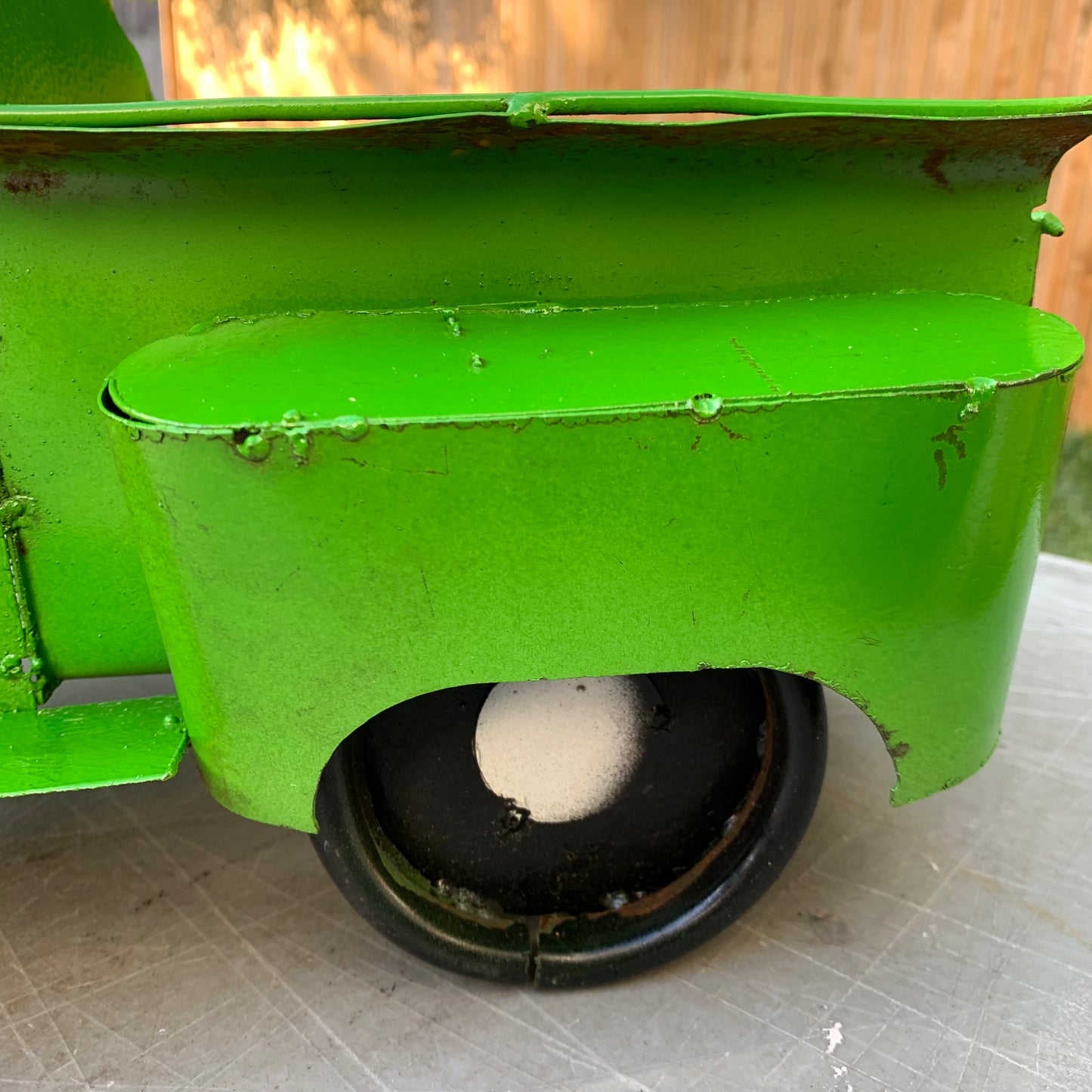 GARDEN GREEN 20" PICKUP TRUCK METAL ART GARDEN FIGURINE OUTDOOR & INDOOR GARDEN WESTERN HOME DECOR HANDMADE NEW SIZE 20"L x 10"W x 12" H #EH12523