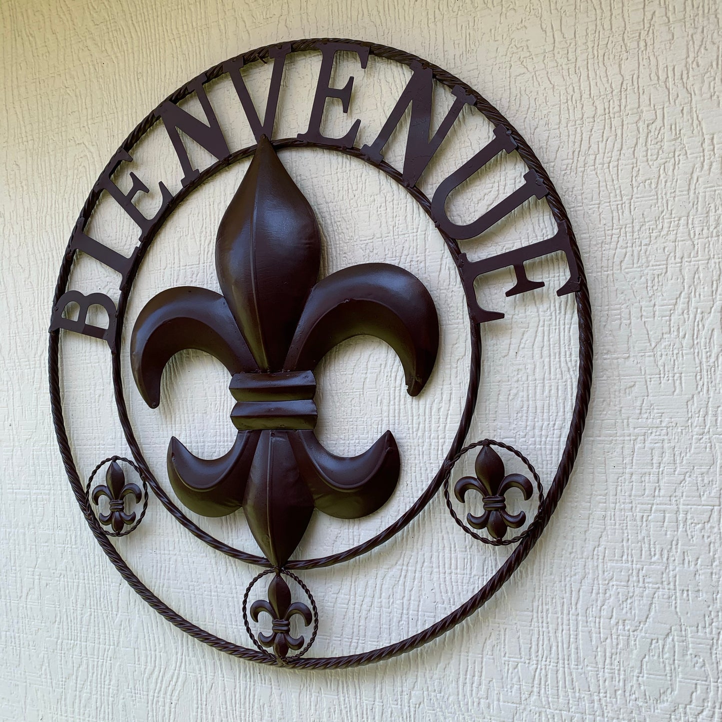 BIENVENUE FLEUR DE LIS GLOSSY BROWN METAL WALL ART WESTERN HOME DECOR NEW #EH10183