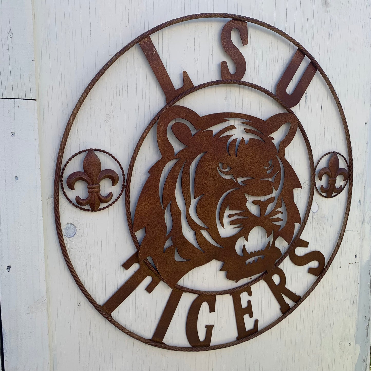 LSU TIGERS METAL CUSTOM VINTAGE CRAFT ART SIGN  WESTERN HOME DECOR 12,18",24",32",36"