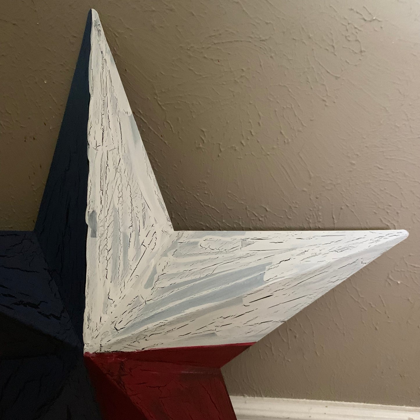 CRACKLE STYLE RED WHITE & BLUE METAL BARN STAR METAL WALL ART WESTERN HOME DECOR RUSTIC NEW