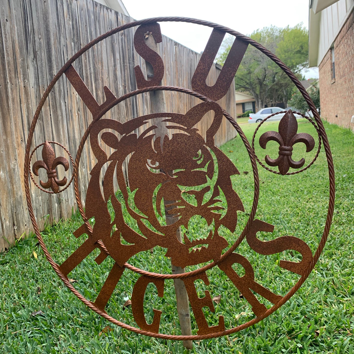 LSU TIGERS METAL CUSTOM VINTAGE CRAFT ART SIGN  WESTERN HOME DECOR 12,18",24",32",36"