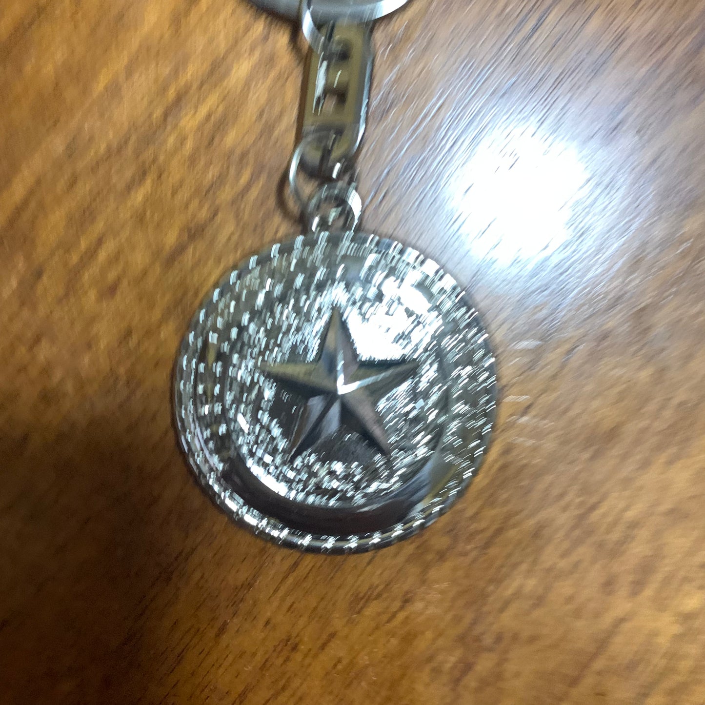 LG LONESTAR KEYCHAIN STAR METAL WESTERN FASHION STYLE ART NEW