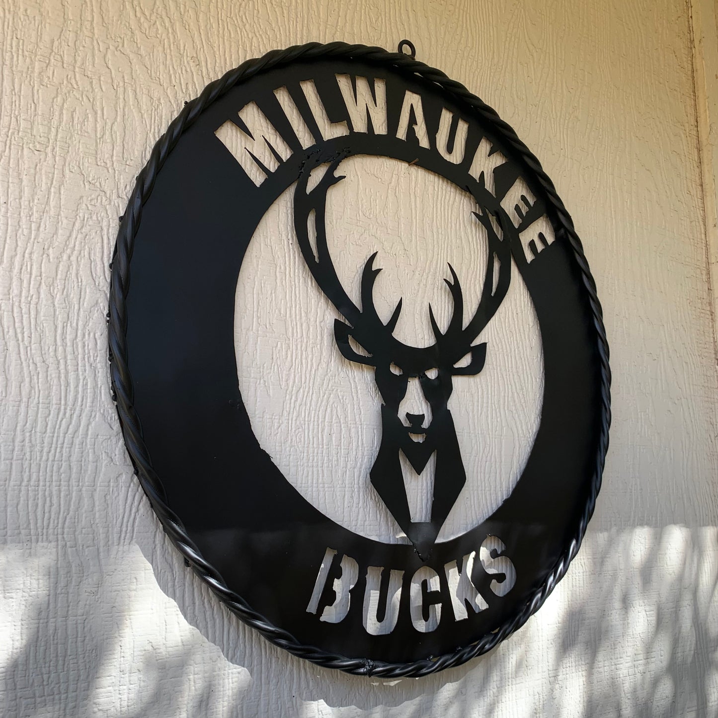 24" MILWAUKEE BUCKS BLACK METAL WIDE BAND DISC STYLE METAL CUSTOM VINTAGE CRAFT TEAM SPORTS SIGN HANDMADE